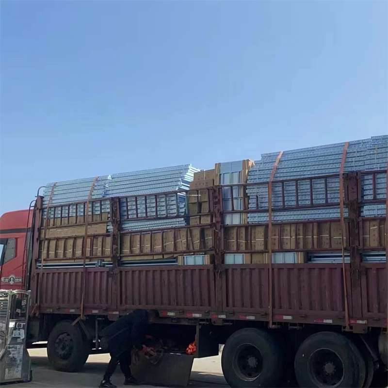 内蒙古乌兰察布兴和县到新疆阿勒泰富蕴县物流公司，一站式服务